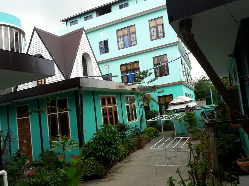 Gold Star Hotel Nyaung Shwe Esterno foto