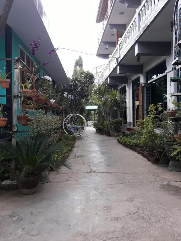 Gold Star Hotel Nyaung Shwe Esterno foto