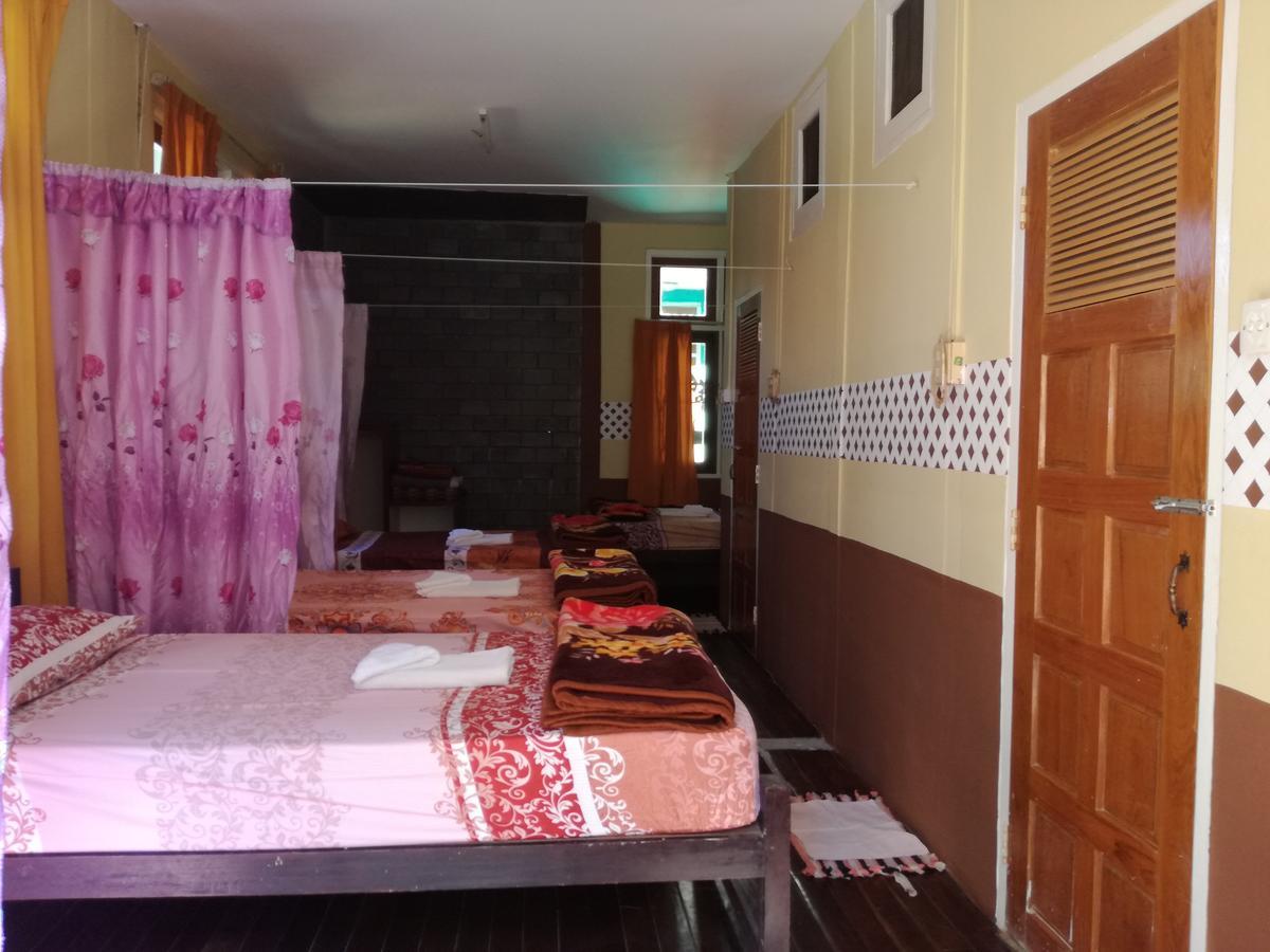 Gold Star Hotel Nyaung Shwe Esterno foto