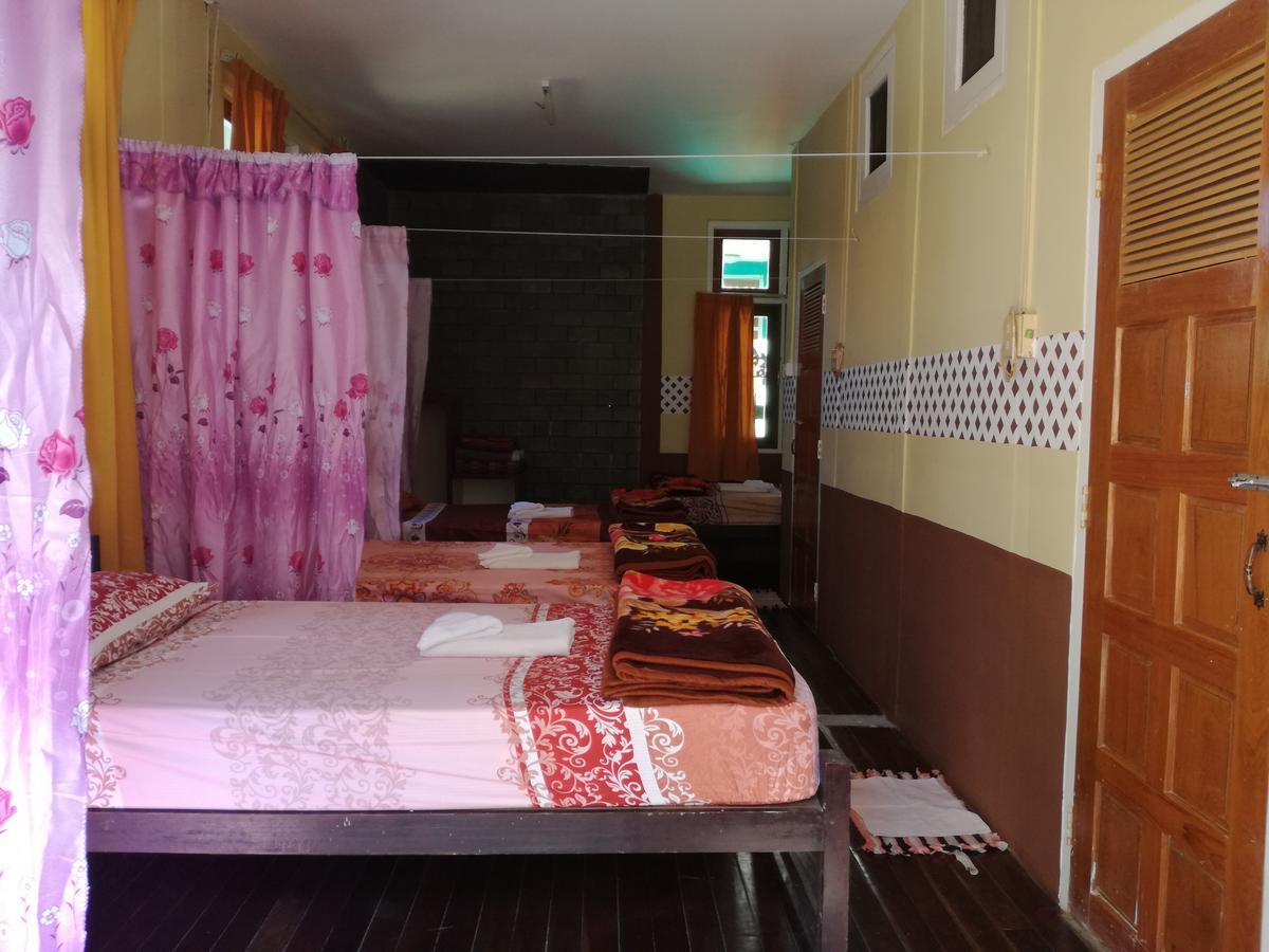 Gold Star Hotel Nyaung Shwe Esterno foto