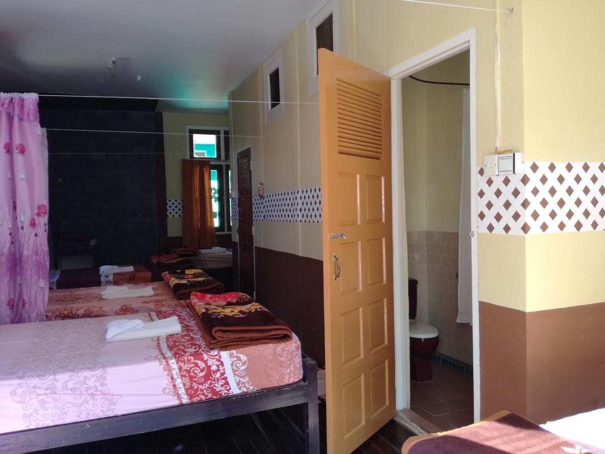 Gold Star Hotel Nyaung Shwe Esterno foto