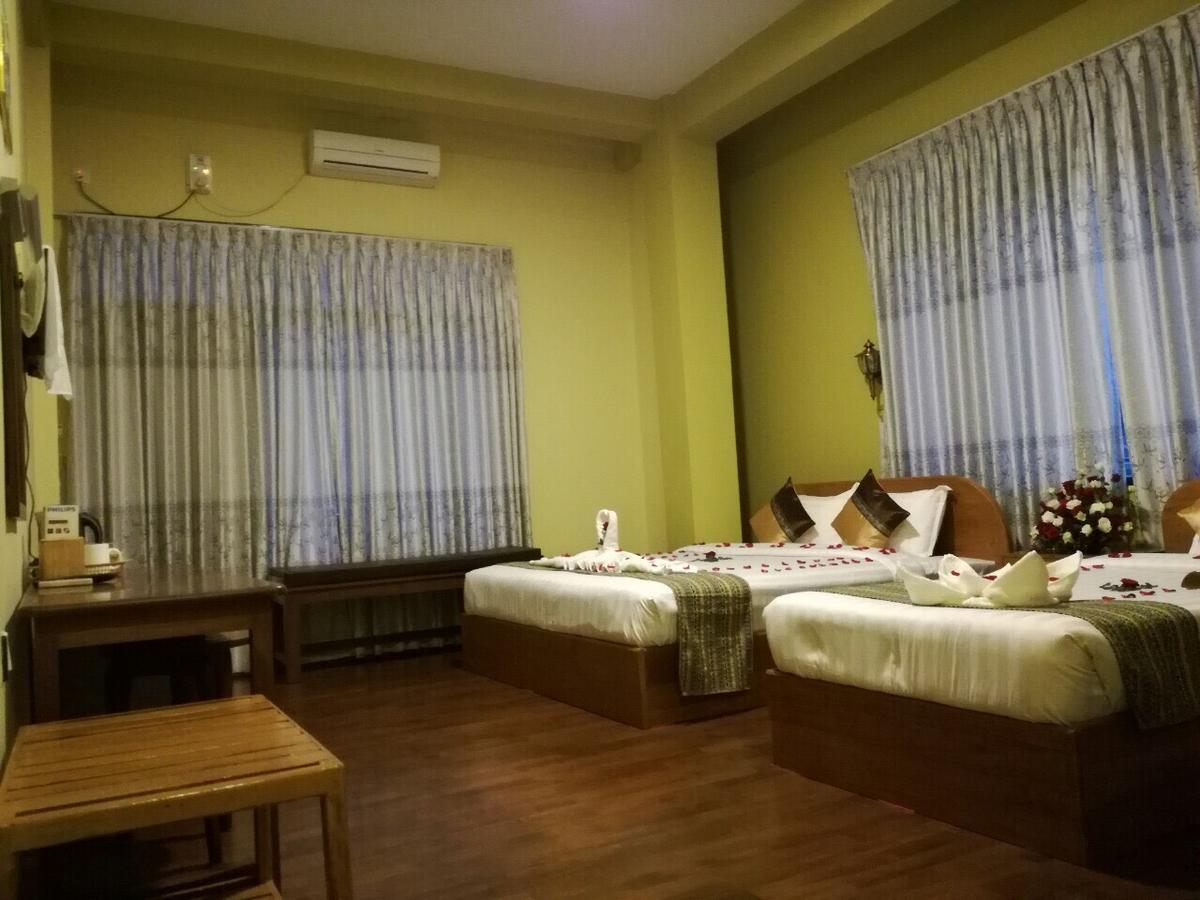 Gold Star Hotel Nyaung Shwe Esterno foto
